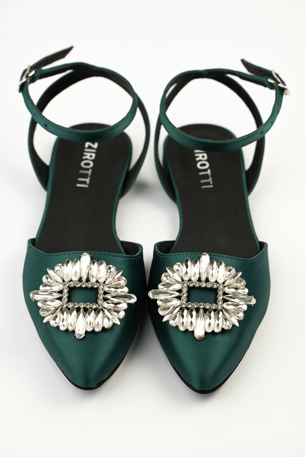 ZIROTTI KAVEA stylish green flat sandals with pointed toe and decorative brooch.