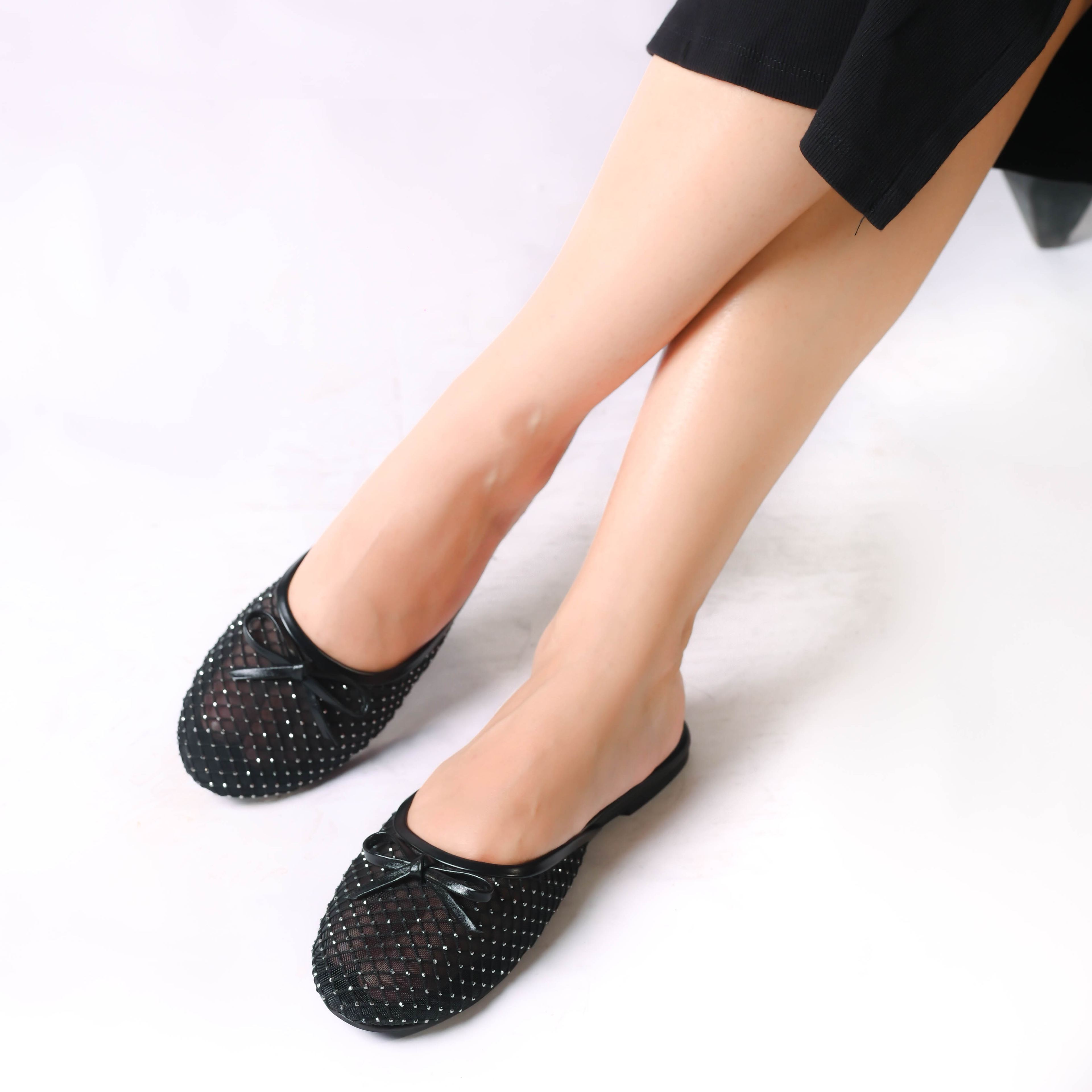 Lunara Black women’s stylish casual Pump with sleek design, perfect for everyday wear.