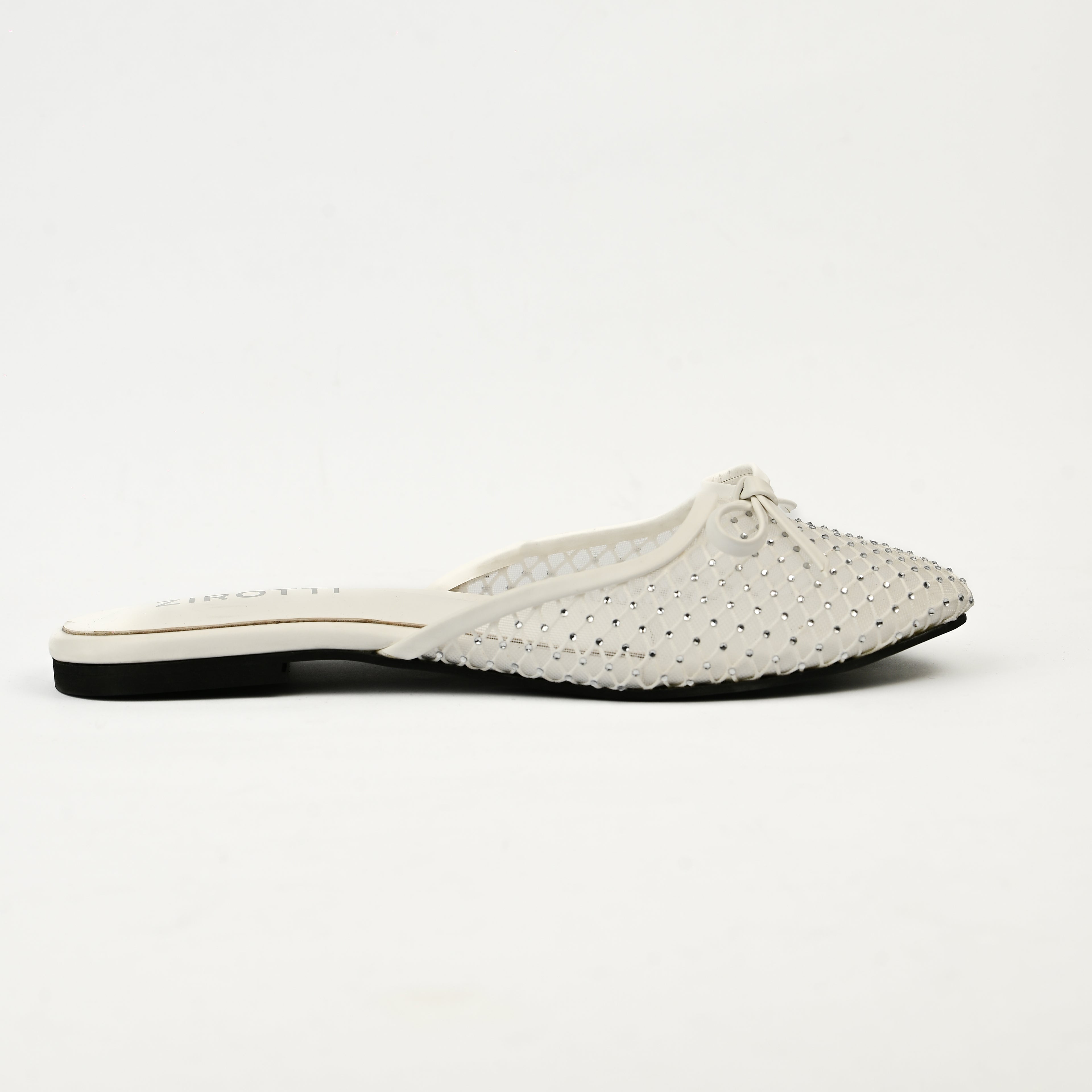 Lunara White women's pump – breathable mesh design, cushioned insole, and non-slip sole.
