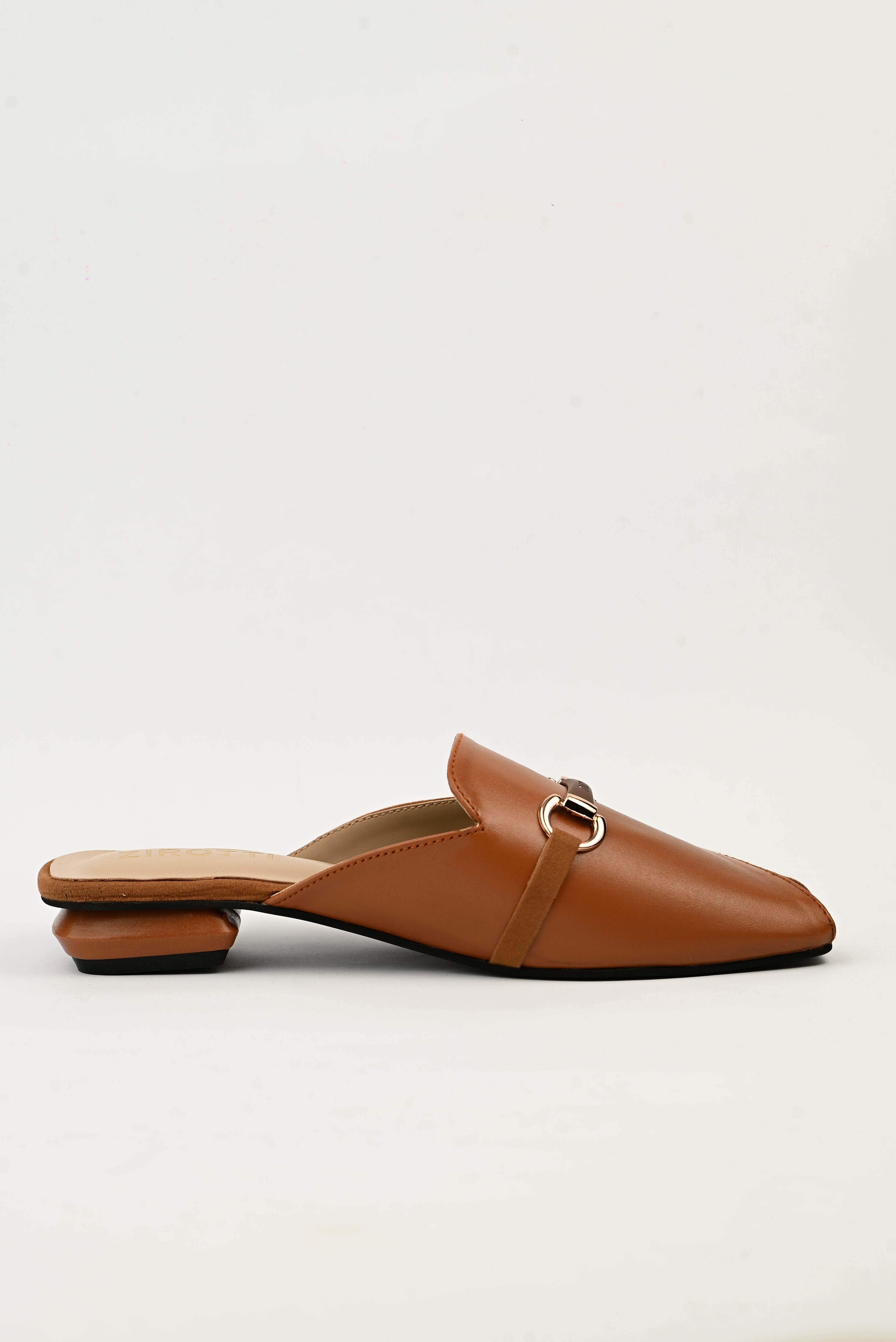 Women’s MAVEN 002 flat shoe by ZIROTTI, chic women’s flat in brown with cushioned insole and flexible anti-slip sole