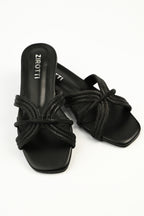 Zirotti Monza — black low-profile women’s flat with breathable mesh upper and cushioned insole.